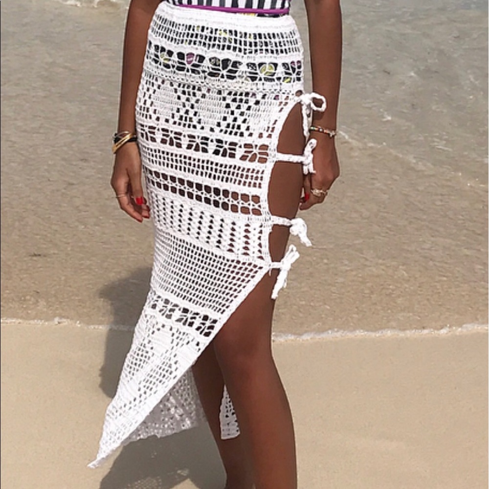 White crochet skirt